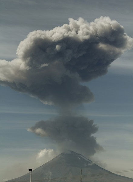 Volcán mexicano Popocatépetl