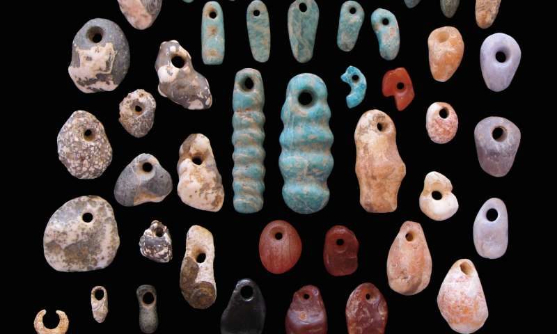 Clic para aumentar kenya grave beads,Kenia,tumbas