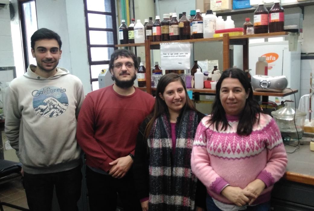El equipo de investigación de izquierda a derecha: Gabriel de Diego, Juan Pablo Ferro, Ayelen Gonzalez Nuñez y la Dra. Bettina Eissa.