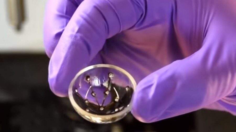bionic eye,ojo biónico