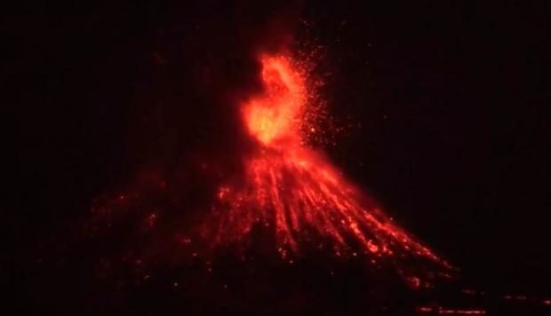 El Anak Krakatoa se encuentra activo desde junio y hasta la fecha no ha registrado daño alguno.
