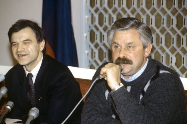 Ruslán Jasbulátov y Alexandr Rutskói