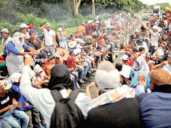 caravan migrantes inmigrants Central America