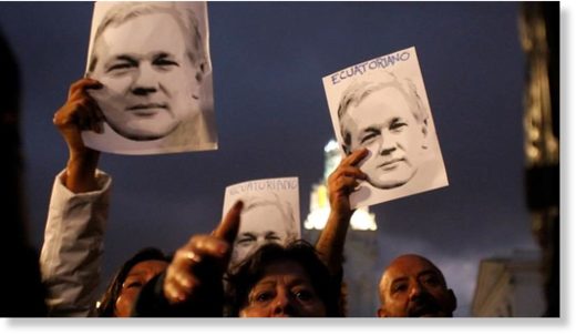 Ecuadorians protest over Assange