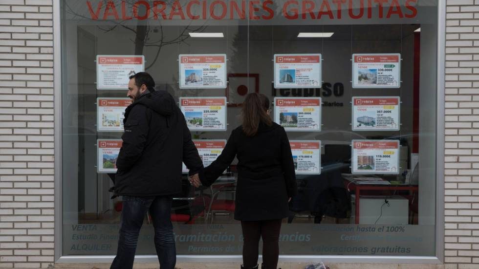 Los jóvenes españoles ya no pueden ni comprar ni alquilar vivienda