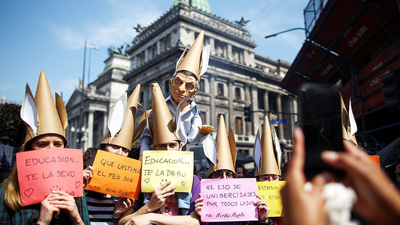 Clic para aumentar protestas maestros argentinos