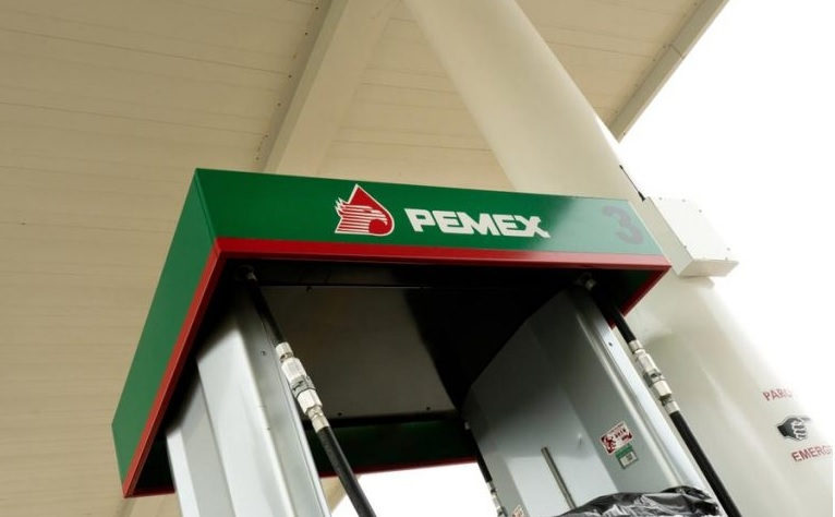 Pemex gasolinera petrol station