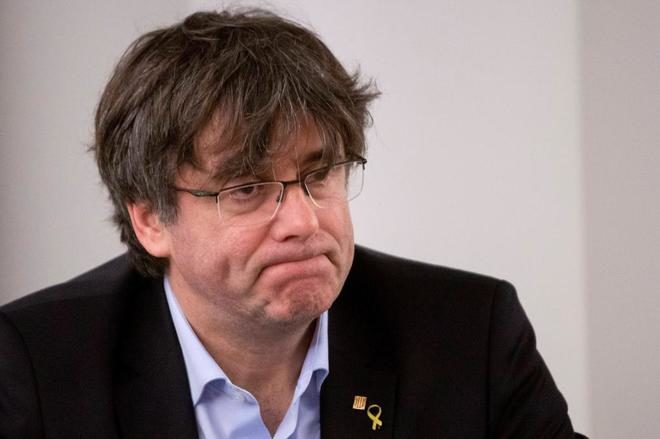 Puigdemont lleva al TC la decisión de la Mesa del Parlament de retirarle el voto delegado
