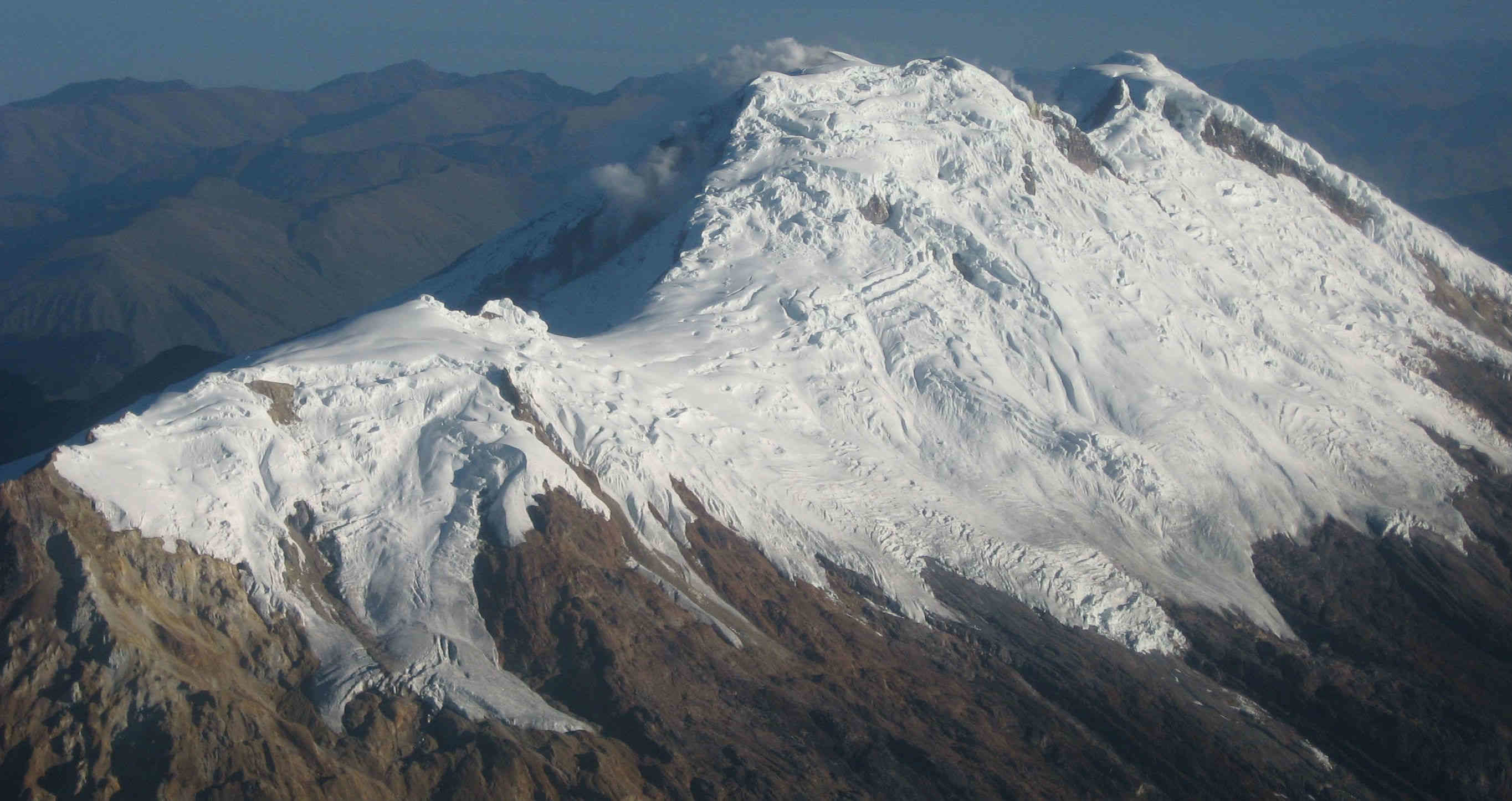El sismo tuvo como epicentro el Volcán Nevado del Huila. El Servicio Geológico registró varias réplicas.