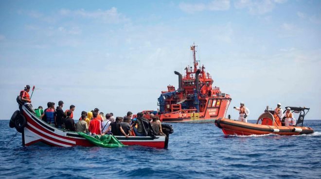 Cuantos más barcos salen a rescatar inmigrantes, más gente muere