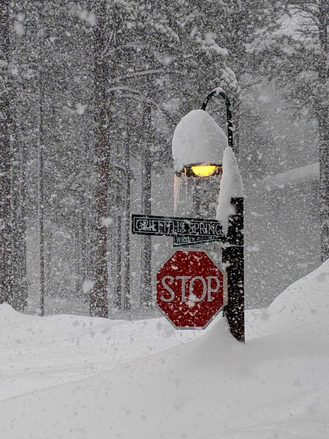 Flagstaff, Arizona, sufre una nevada de 91 cm que rompe el récord de