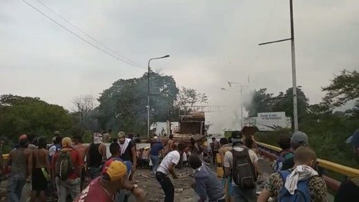 opposition venezuela bridge aid concert