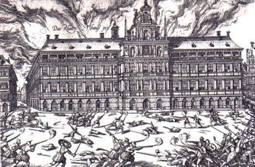 El ayuntamiento de Amberes ardiendo durante el saqueo de la ciudad por tropas españolas en 1576.