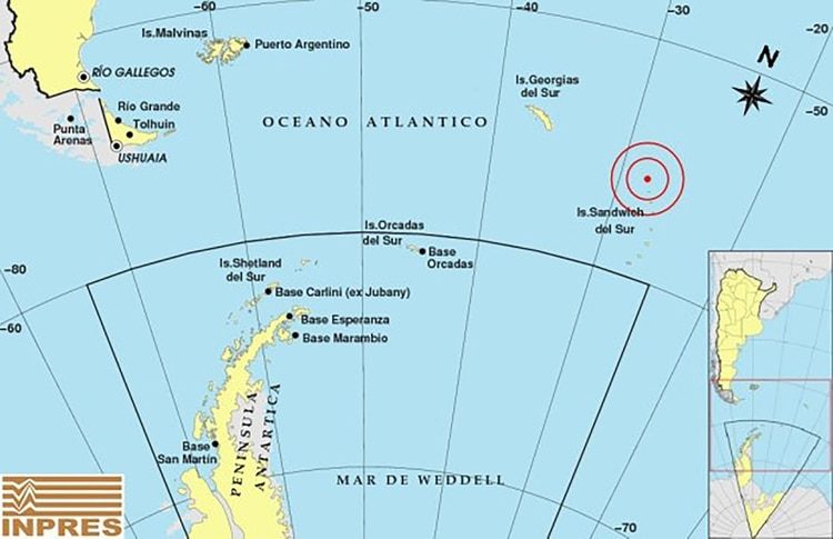 En el centro hacia la derecha del mapa se puede ver el epicentro del sismo.