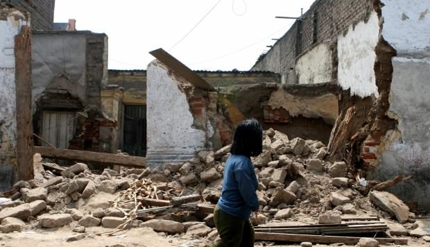 Instituto Geofísico advierte sobre un posible sismo de magnitud 9 que afectaría a Lima.