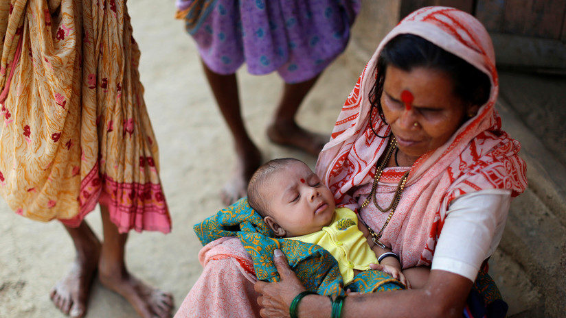 Autoridades Indias investigan abortos selectivos: ni una sola niña nacida en 132 aldeas en los últimos 3 meses