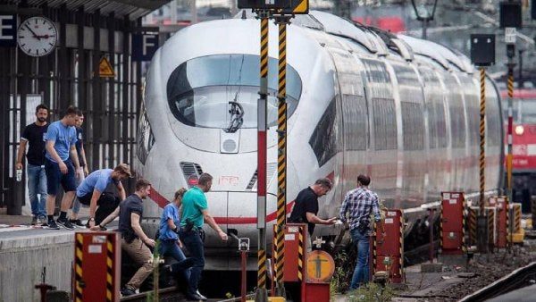 Un inmigrante eritreo mata a un niño empujándolo hacia un tren en Alemania