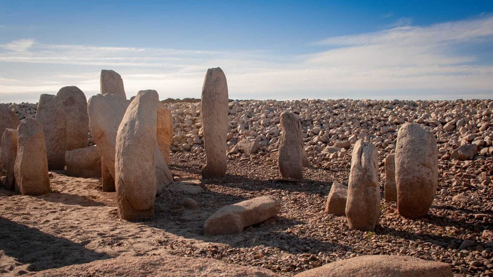 El dolmen de Guadalperal fue saqueado en época romana.
