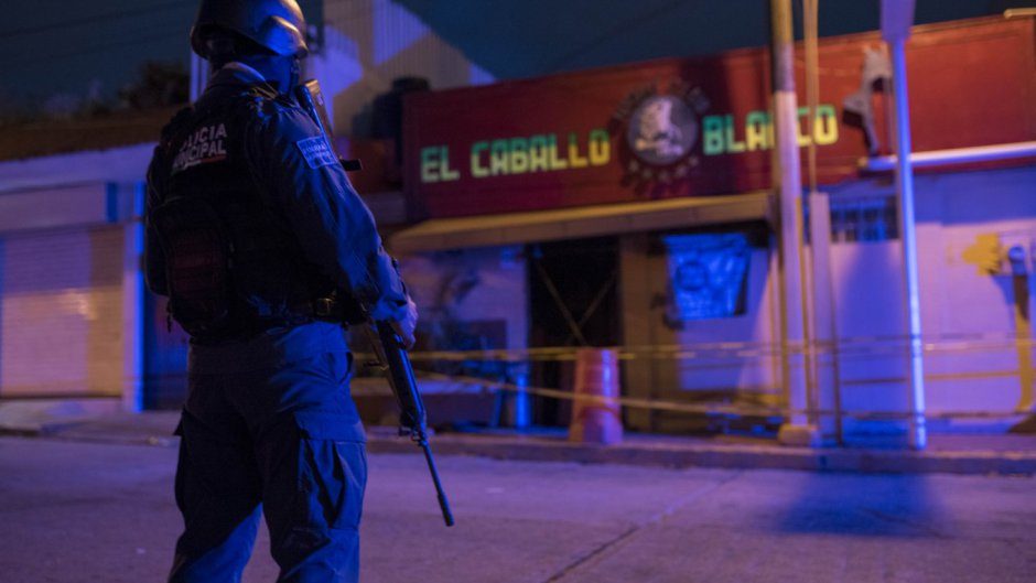 Nueva masacre narco en México: mueren 25 personas en un bar de Veracruz