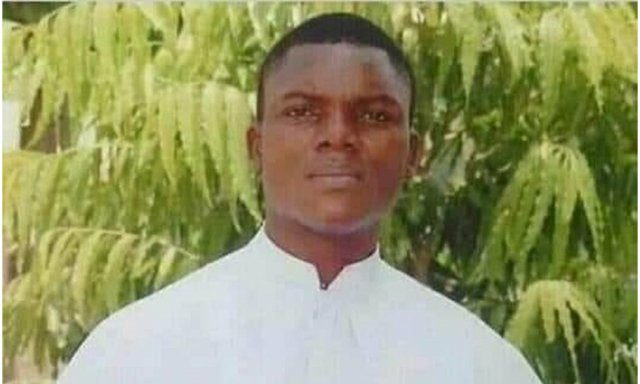 Un sacerdote es asesinado y su cadáver quemado: mediaba en un conflicto entre dos grupos étnicos rivales en Nigeria