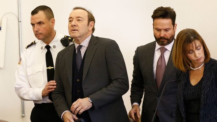 Muere en circunstancias extrañas el masajista que acusó a Kevin Spacey de agredirlo sexualmente en su mansión