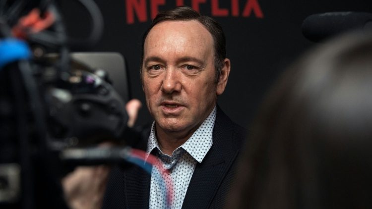 Muere en circunstancias extrañas el masajista que acusó a Kevin Spacey de agredirlo sexualmente en su mansión