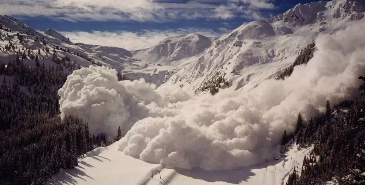Un gran alud ha causado la muerte de dos esquiadores en la estación de Sölden, en Austria | AEMET