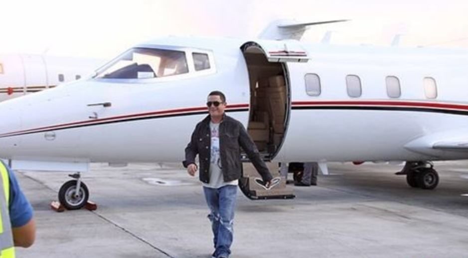 Alejandro Sanz y su avión privado