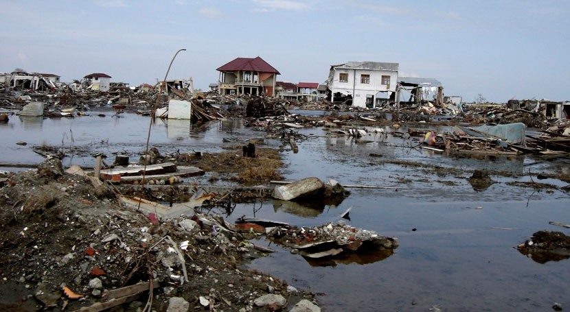Inundaciones en Indonesia, 2004)