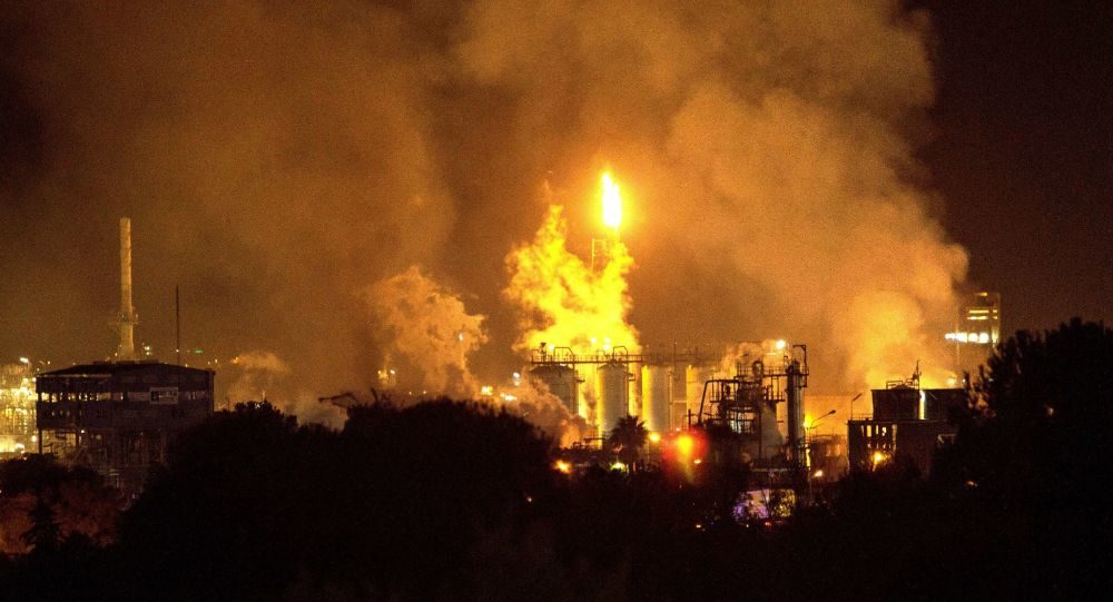 Publican vídeo del momento exacto de la explosión en la planta petroquímica en Tarragona, España