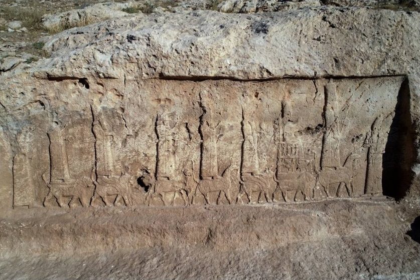 Panel encontrado en Irak