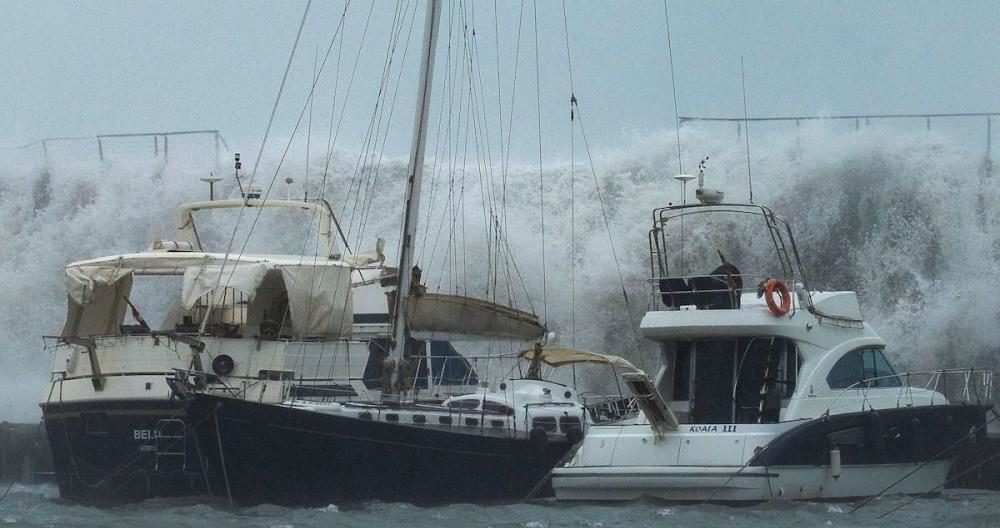 El temporal Gloria provoca los peores daños en la costa de Barcelona de los últimos 30 años