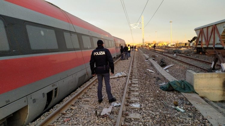 descarrilamiento tren italia 2