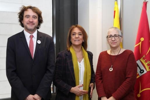 La partidocracia balear, catalán y valenciana coordinan estrategias para impulsar el uso de la lengua catalana, marginando al español