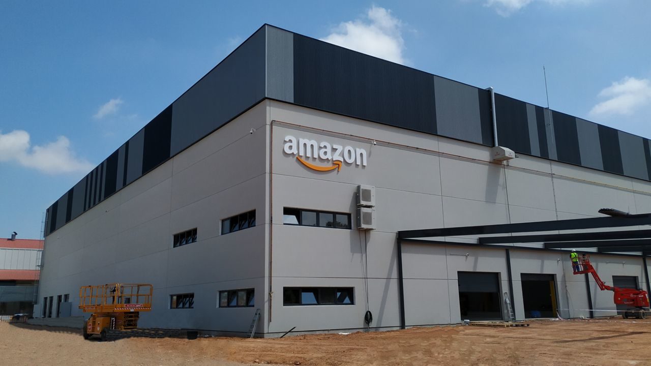 El centro logístico de Amazon en Siero
