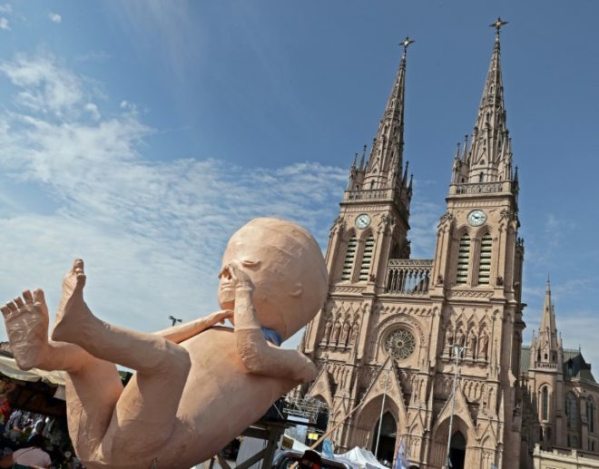 Multitudinaria misa contra el aborto en Luján, Argentina