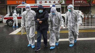 Un funcionario chino insinuó que fueron los Estados Unidos quienes llevaron el coronavirus a Wuhan