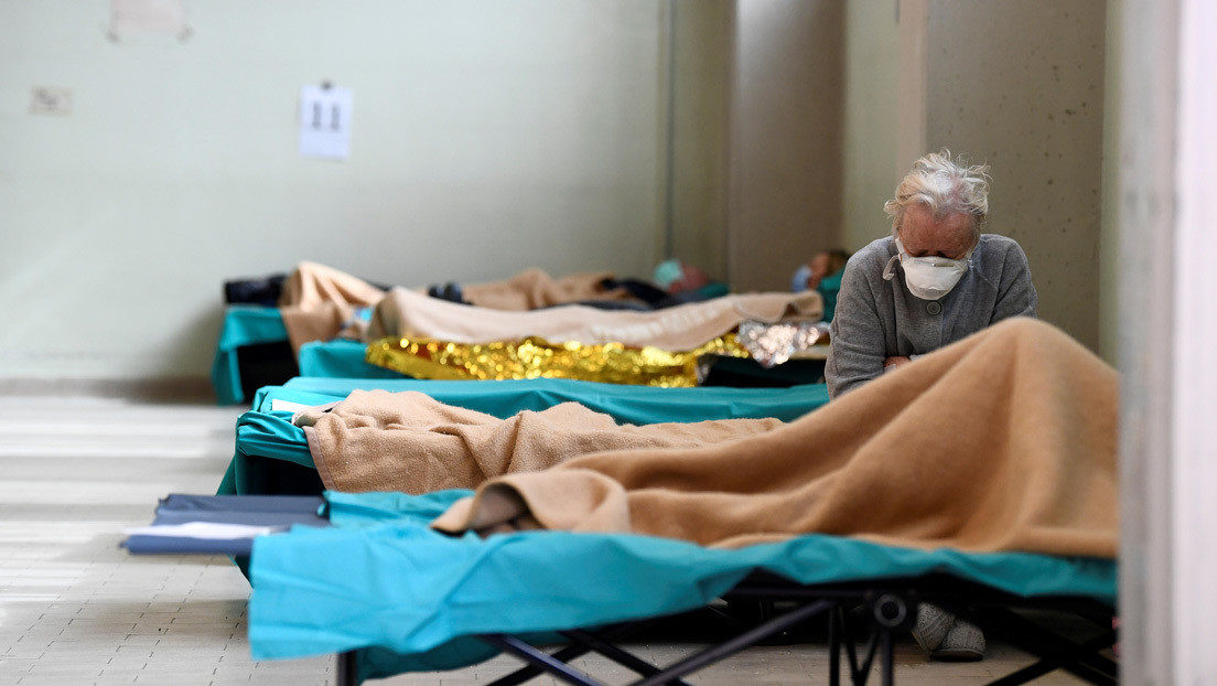 Un paciente en el Hospital Civil de Brescia (Italia), 13 de marzo de 2020.