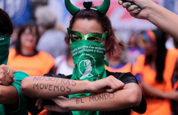 Partidocracia argentina enloquecida: Proyecto de aborto legal ingresará esta semana a pesar de la histeria del coronavirus
