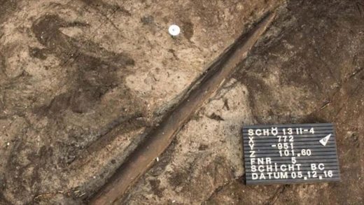Un palo de tiro de 300 000 años de antigüedad encontrado en Schöningen, Alemania.