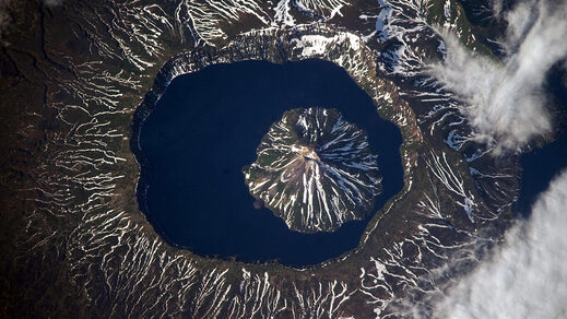 Clic para aumentar Krenitsyn volcano