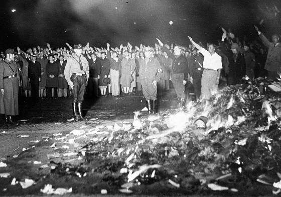 quemar libros nazis 1