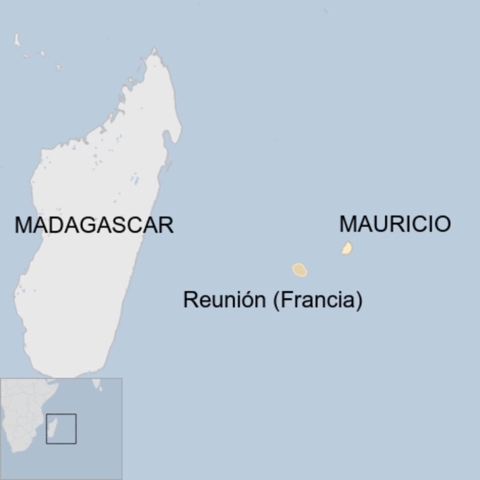 Isla Mauricio: se parte en dos el buque japonés que derramó toneladas de gasolina en el 