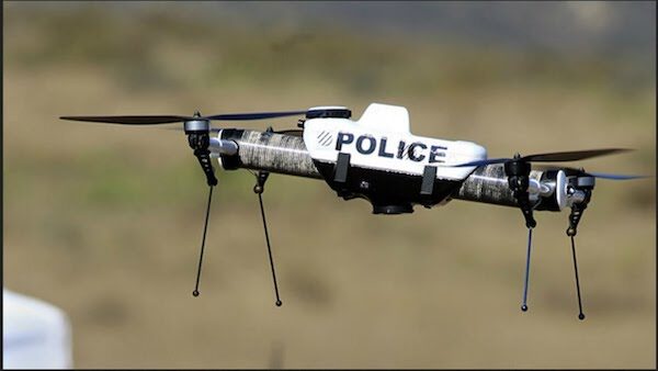 Estado totalitario en Australia: Las autoridades usarán aviones drones de vigilancia para atrapar a las personas que no lleven máscaras