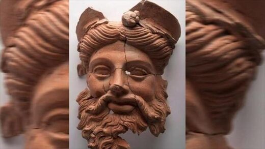 Arqueólogos han hallado máscara de hace 2400 años en Turquía