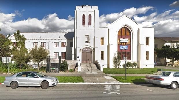 Al menos dos muertos y varios heridos tras un apuñalamiento en una iglesia de California