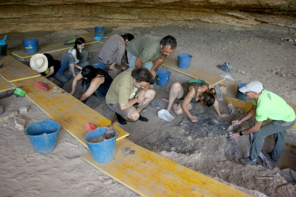 archeologists