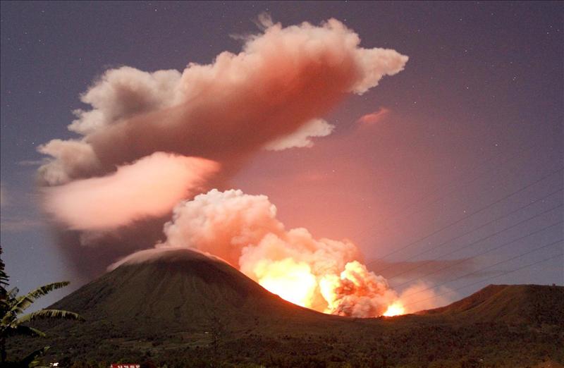 volcan lokon