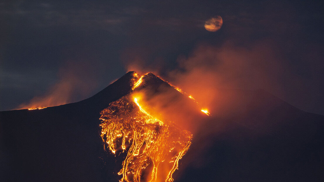 Clic para aumentar Mount Etna