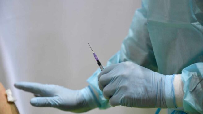 Janssen y Pfizer ensayarán en España